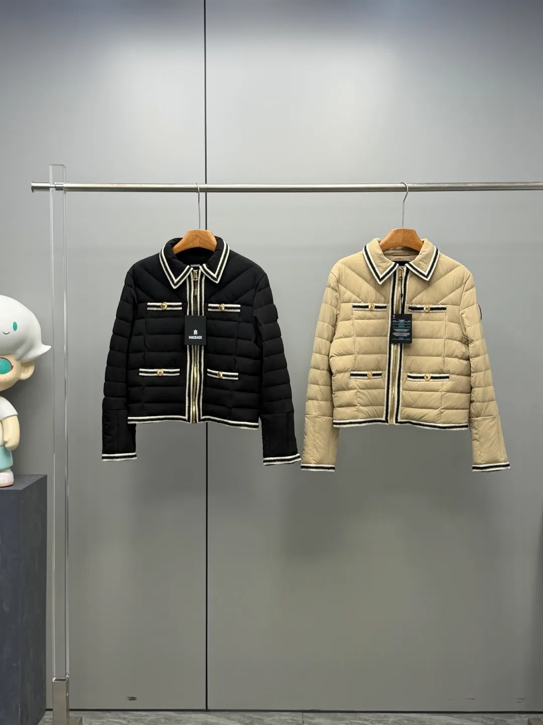 MACKAGE 2026New Arrival PETUNIA ， ， ， 。 , 5°C ， 。 、 , 。 , ， 。PETUNIA , 。 + ，Lightweight ， ， ， ， “ ” ：Black Size：S-M-L